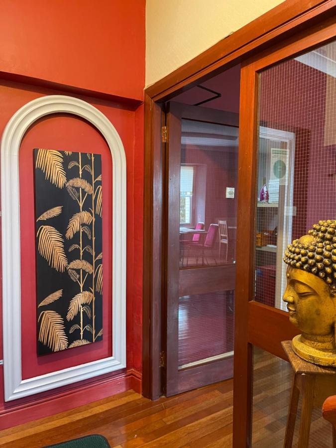 Palm Court B&B 伊尔弗勒科姆 外观 照片