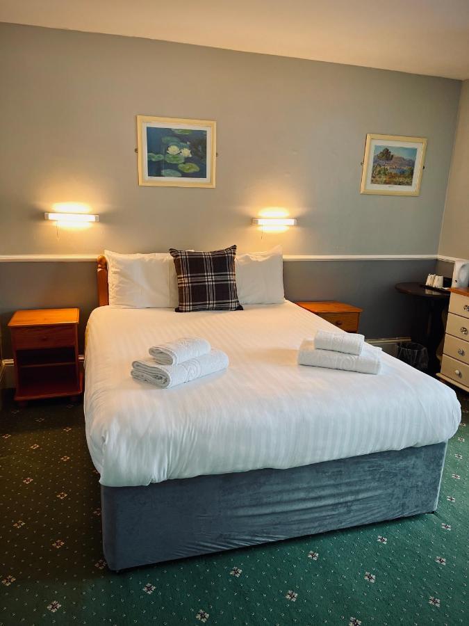 Palm Court B&B 伊尔弗勒科姆 外观 照片