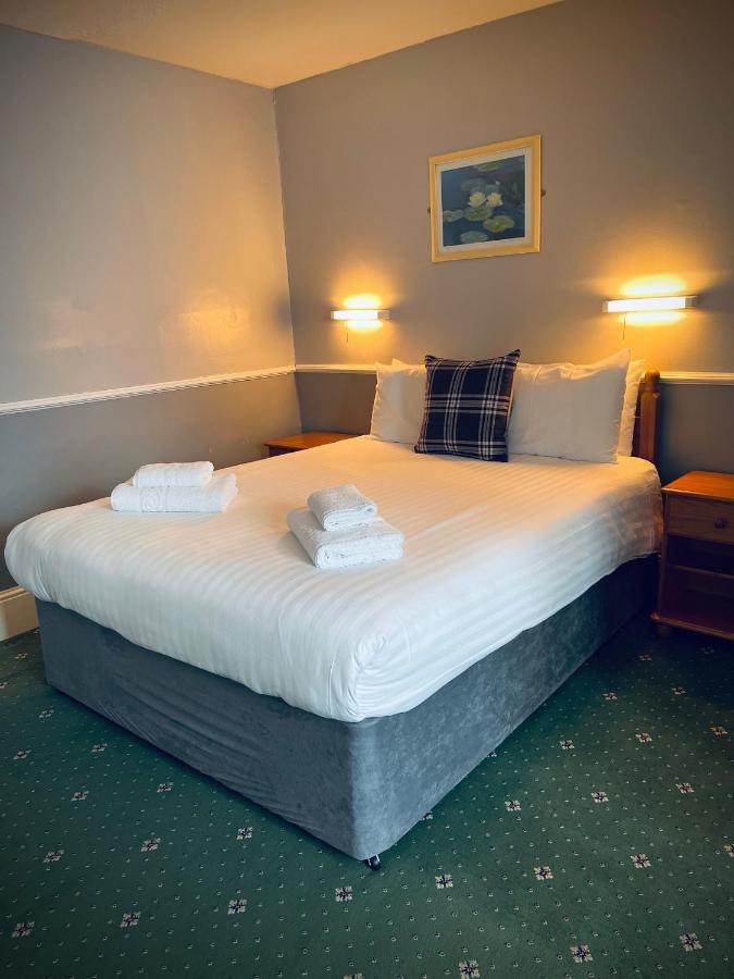 Palm Court B&B 伊尔弗勒科姆 外观 照片